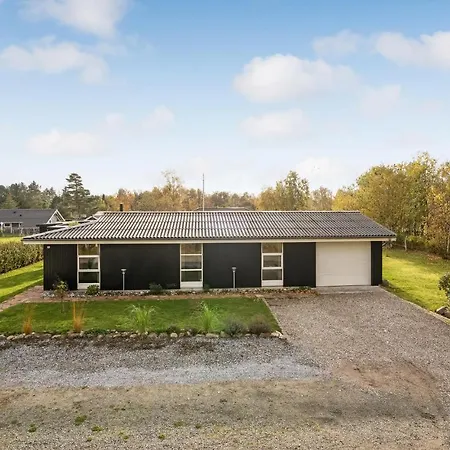 Holiday home 3 Bedroom Lovely In