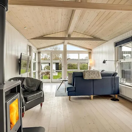 Holiday home 3 Bedroom Lovely In Rodby