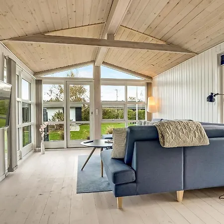 Holiday home 3 Bedroom Lovely In Rodby