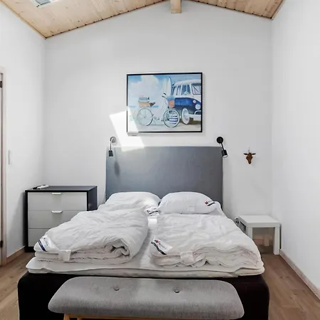 3 Bedroom Lovely In بيت للعطل Rødby