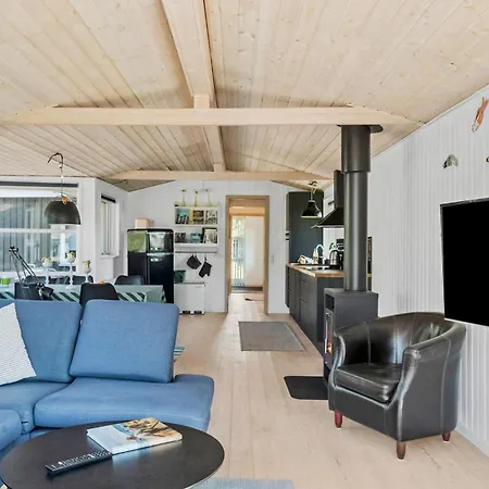 3 Bedroom Lovely In Tatil Evi Rødby