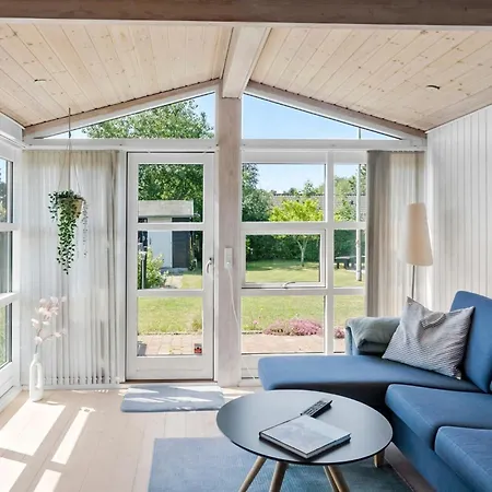 3 Bedroom Lovely In * Rødby