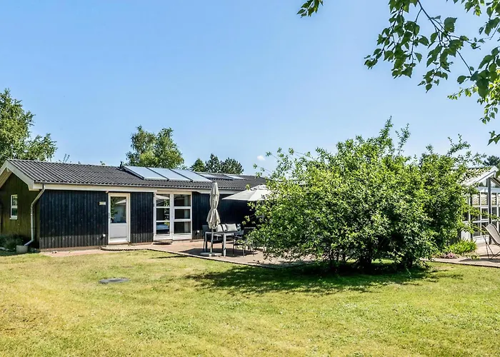 3 Bedroom Lovely In * Rødby